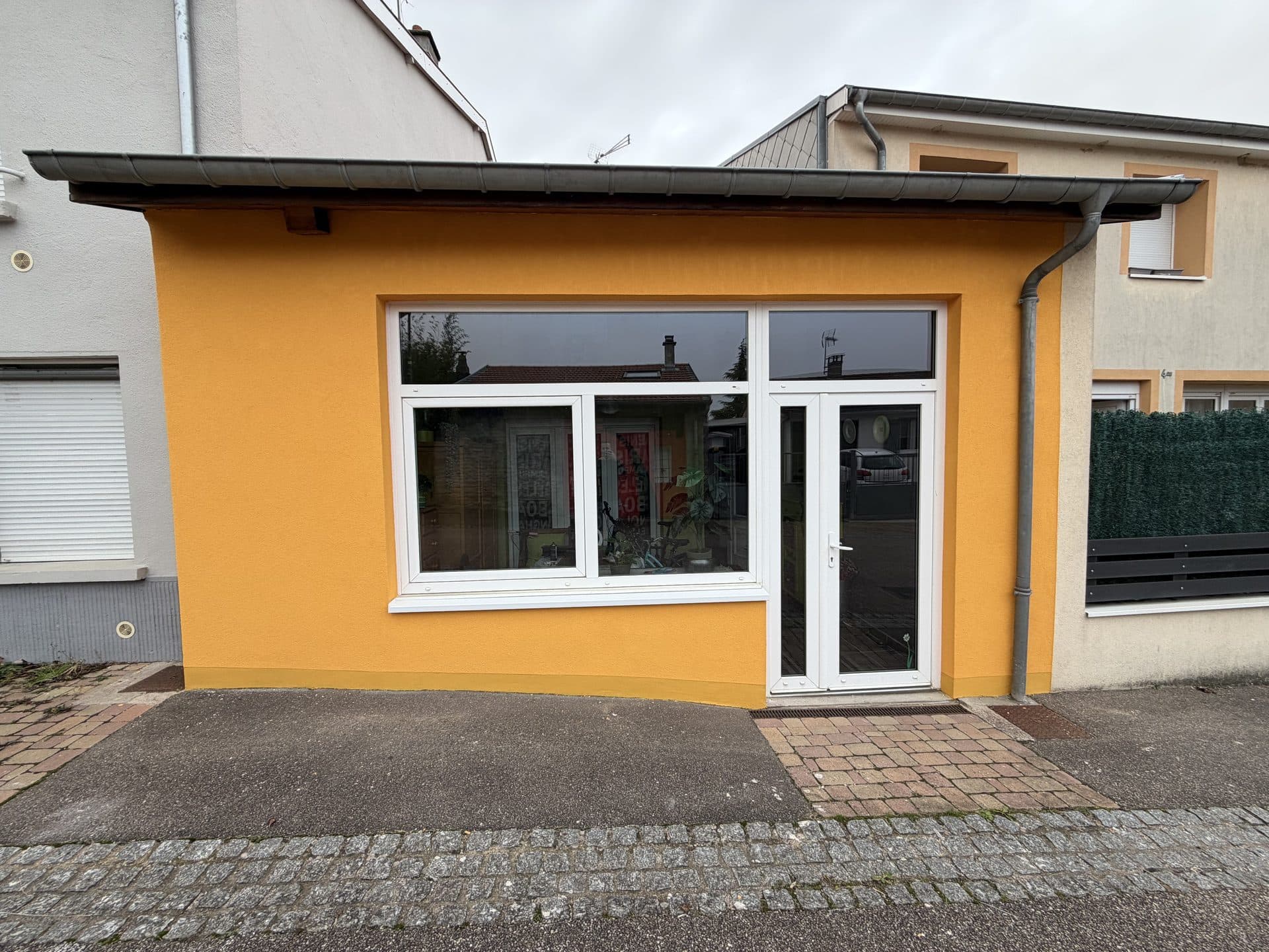 Longère de village, finition bicolore, après intervention de T2S LUX