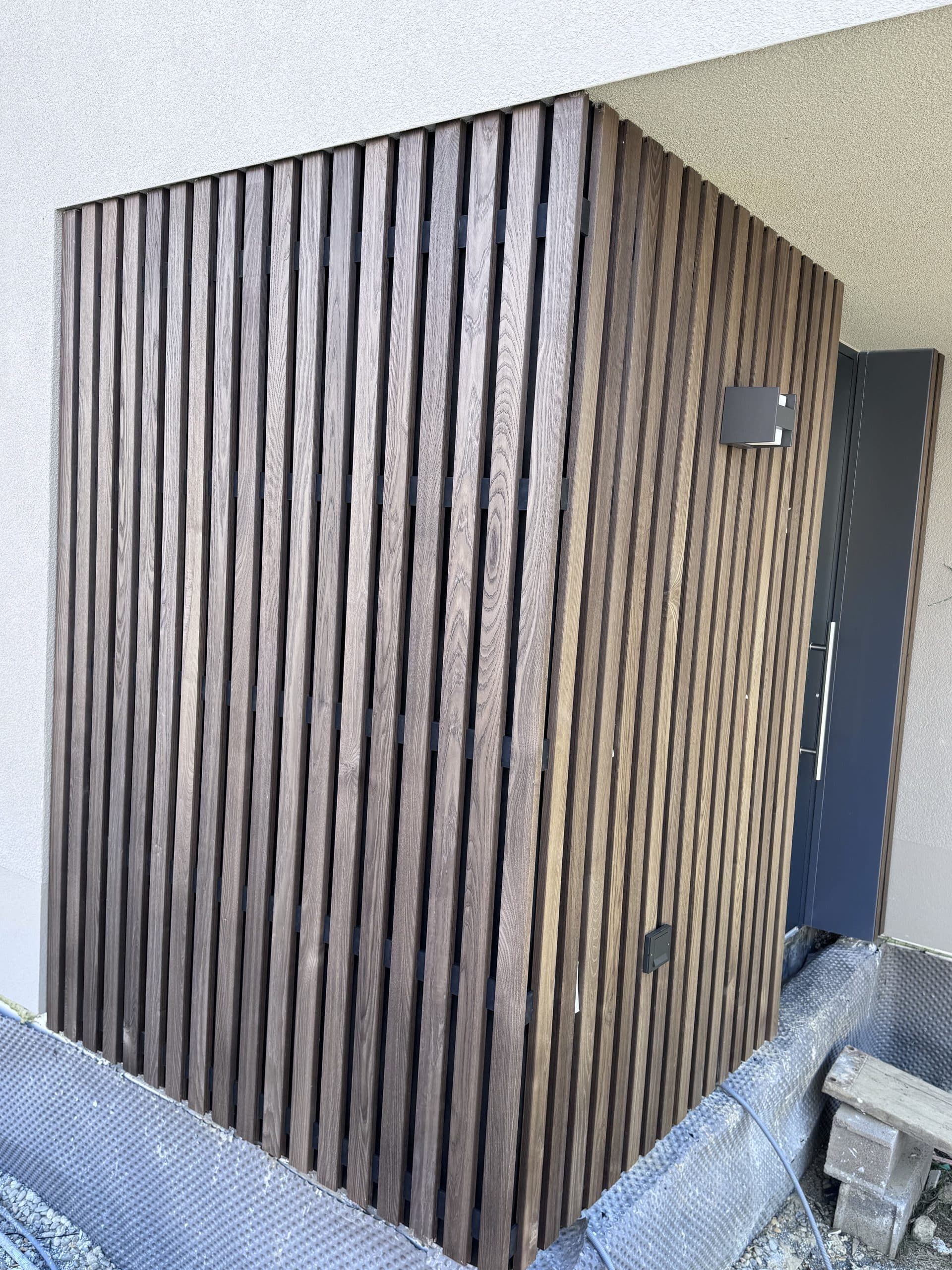 Extension, bardage bois à Pontpierre, après intervention de T2S LUX